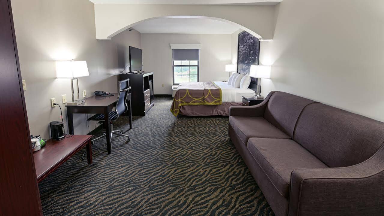 Super 8 By Wyndham High Point/Greensboro Exterior photo